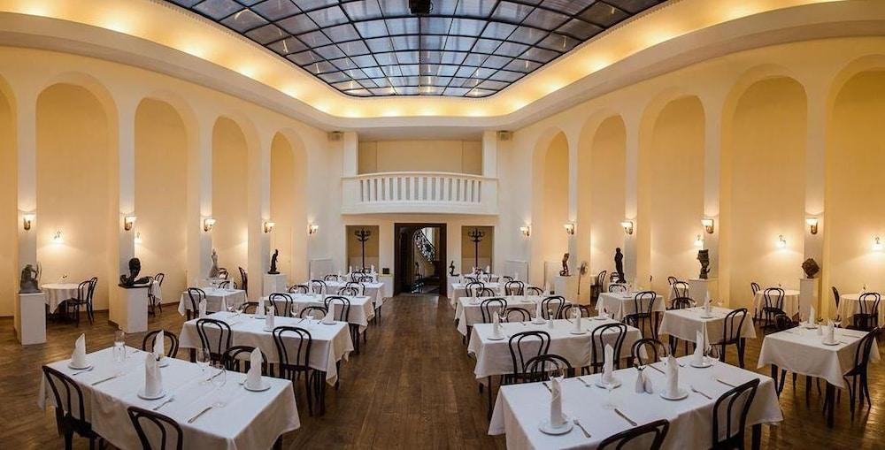 George Hotel Lviv Eksteriør billede