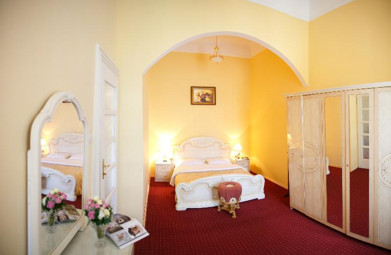 George Hotel Lviv Eksteriør billede